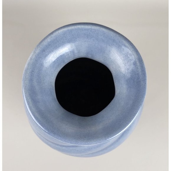 Vintage 1940's Red Wing Pottery 952 Powder Blue Glazed Beehive Swirl Vase - Picture 4 of 8